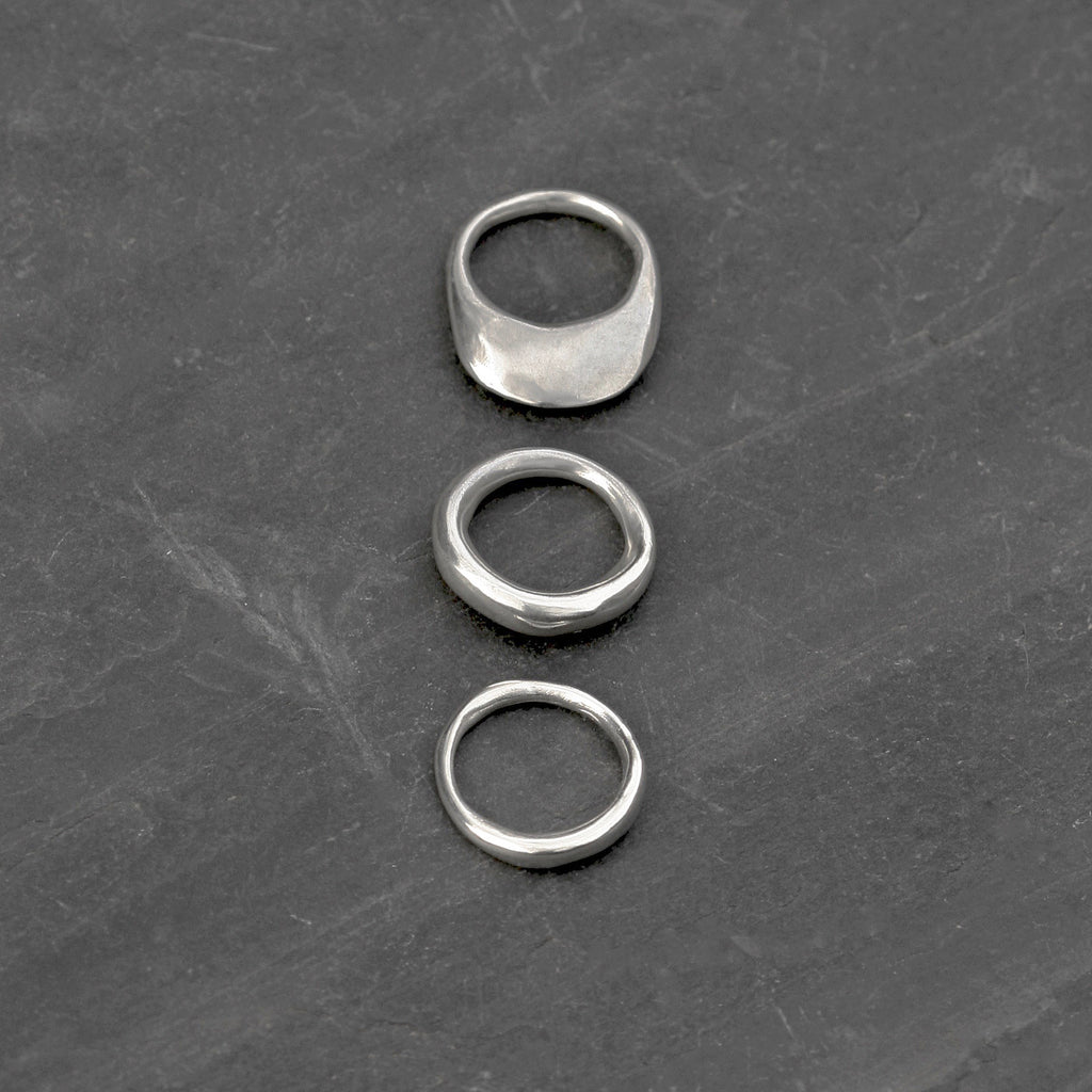 Sally carves her organic ring shapes in wax which are then cast into 925 Sterling silver. These natural shapes are reminiscent or coral, or well eroded driftwood twigs found on a beach. 